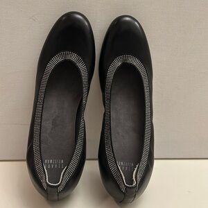 Stuart Weitzman Black Leather ballet flat 10.5
